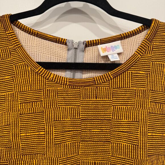 NWOT LulaRoe Amelia A-line Brown Orange Knit Pleated Dress Pockets Zip Sz XL - Picture 4 of 7